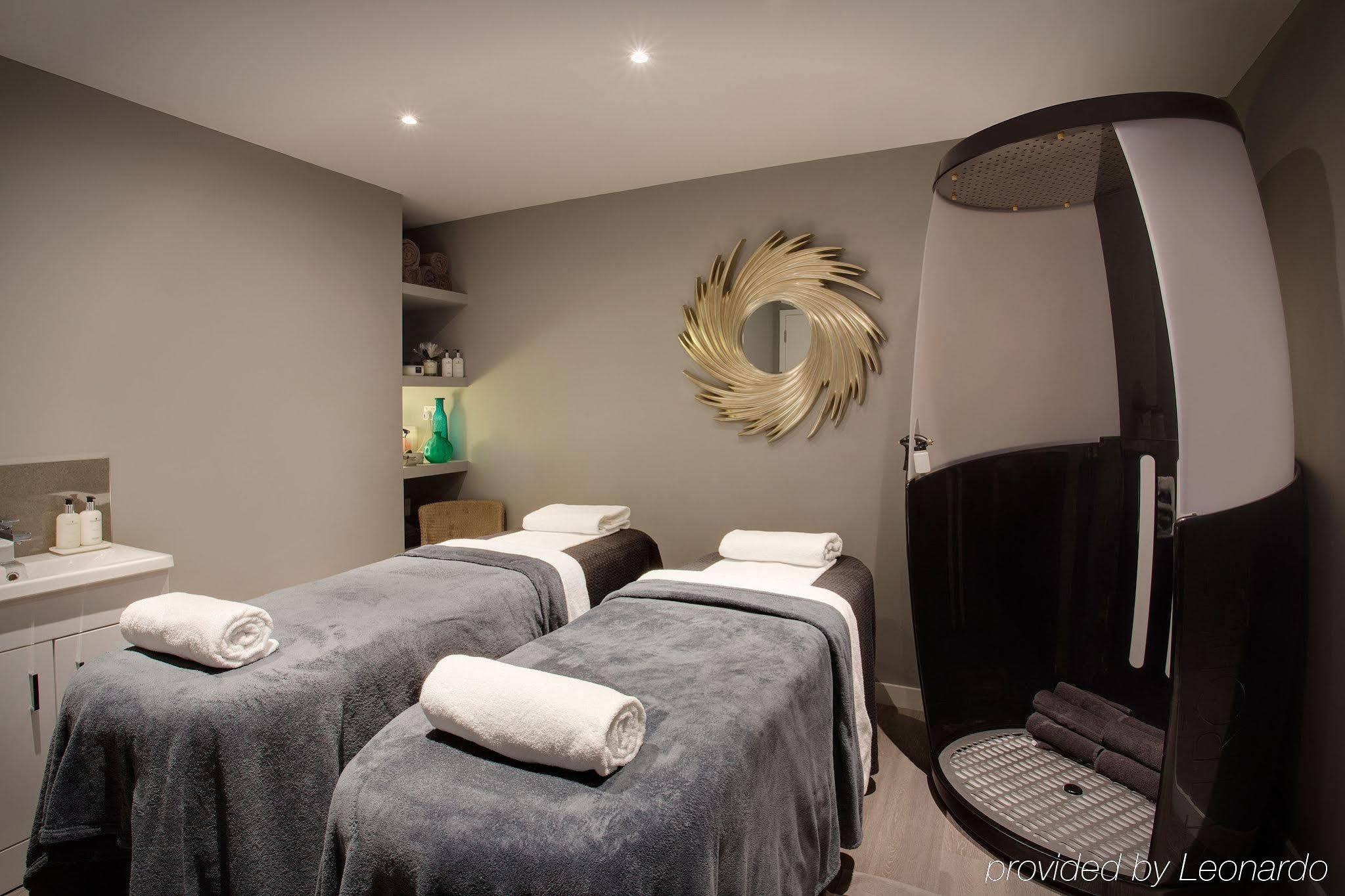Hotel Leonardo Royal Waterfront Hove